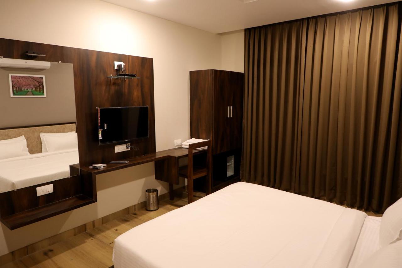 Hotel Nest Bhuj Luaran gambar