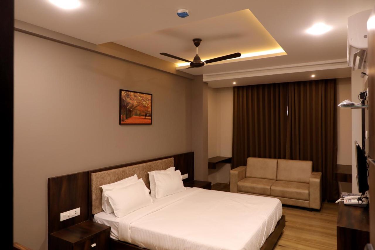 Hotel Nest Bhuj Luaran gambar