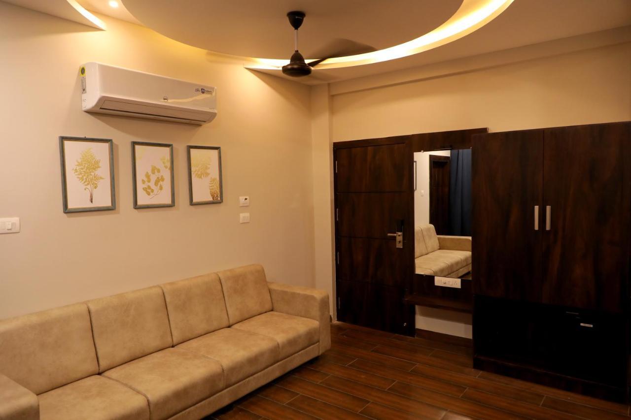 Hotel Nest Bhuj Luaran gambar