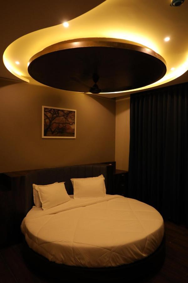 Hotel Nest Bhuj Luaran gambar